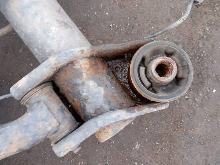 фото №8, Підвішування задні підрамник візок mistrubishi grandis