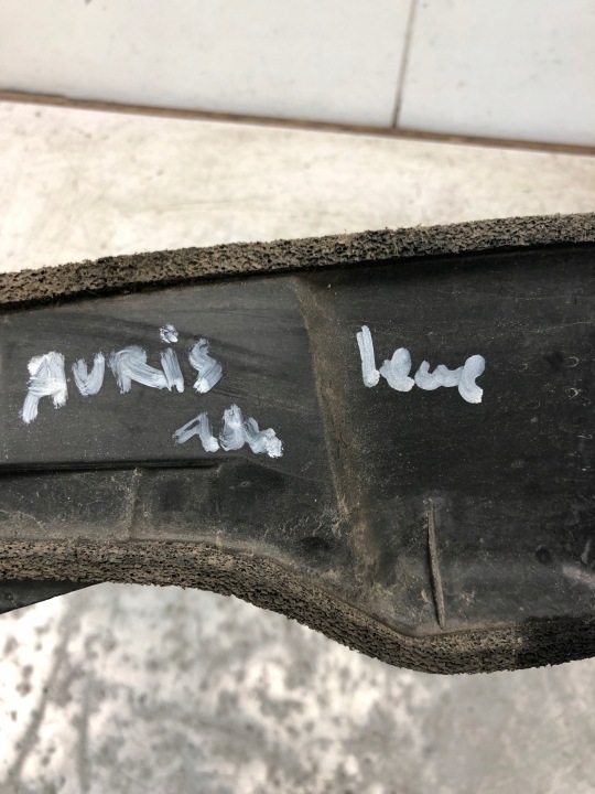 фото №5, Шумоізоляція крила ліве toyota auris i рестайлінг 53828-02070