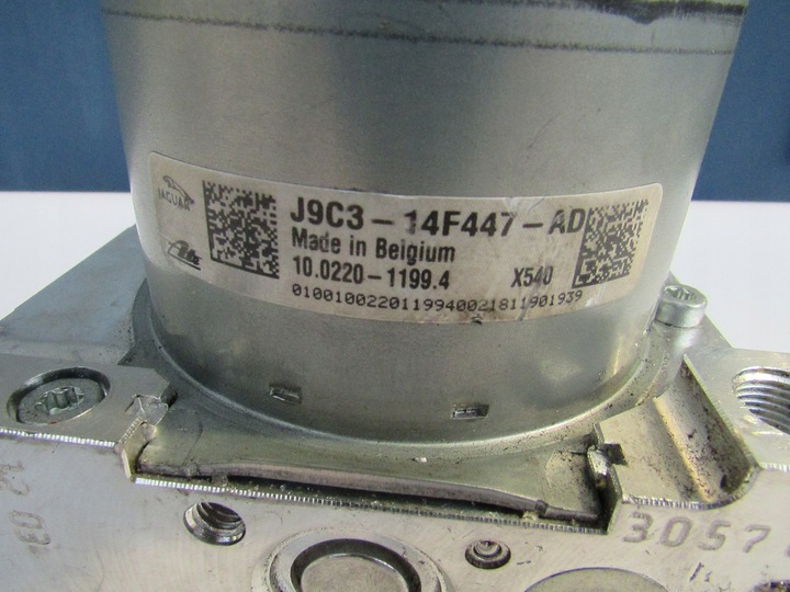 фото №10, Насос тормозная abs jaguar e-pace j9c3-14f447-ad