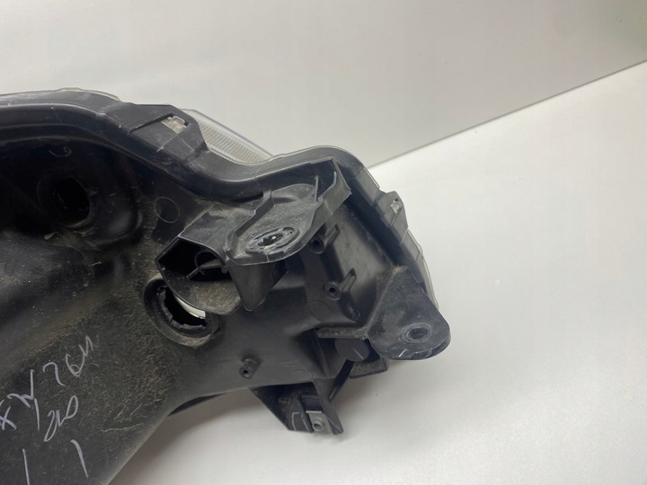 фото №8, Suzuki vitara 3 iii лампа левая левый перед передняя led 10018095