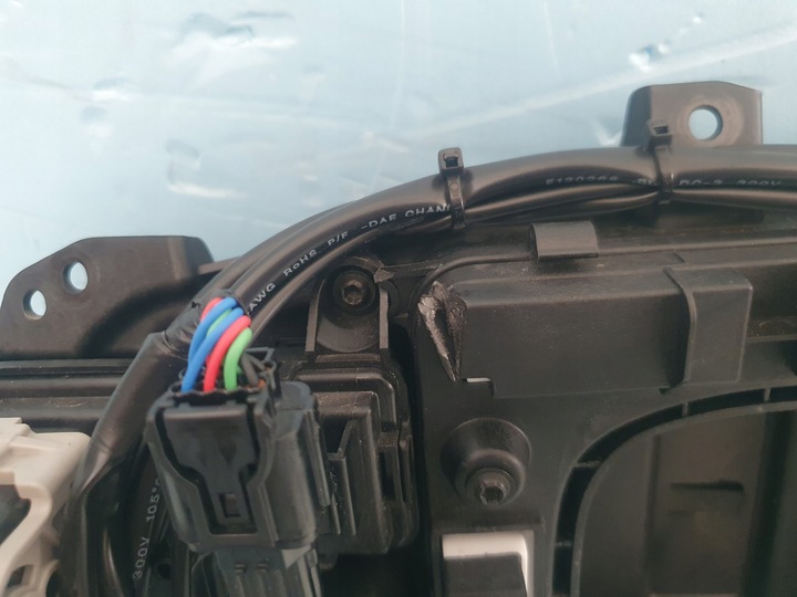 фото №4, Гніздо заряджання hyundai kona електричний