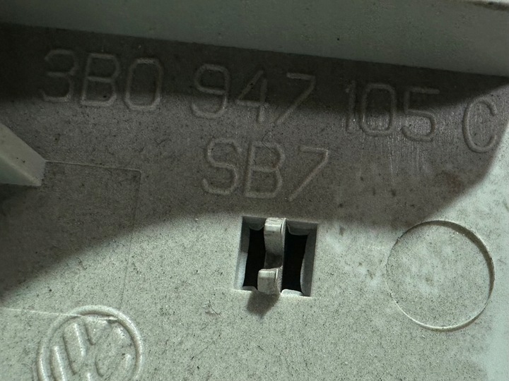 фото №9, Vw skoda лампа стеля 3b0947105c гарна