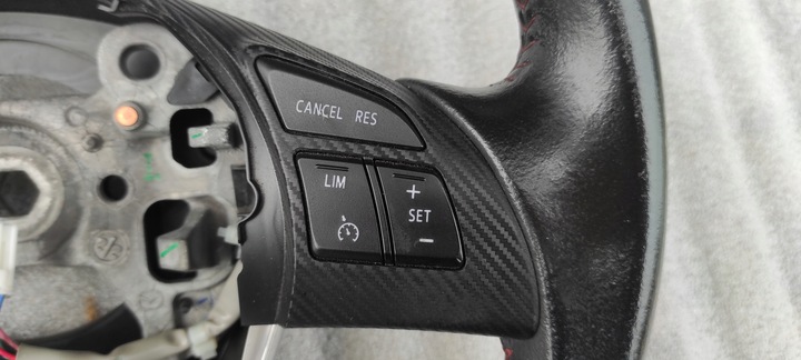 фото №7, Mazda 3 bm руль кожа мультифункция красная nić год 2014