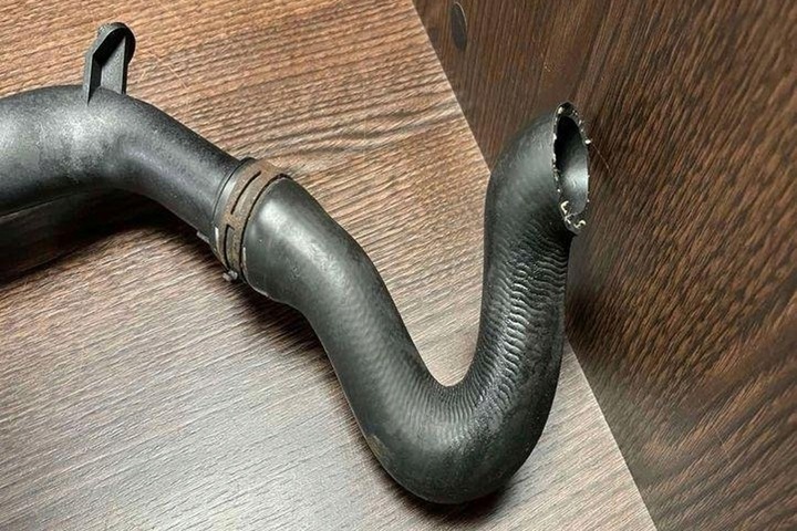 фото №6, Труба охолодження vw transporter v t5 мікроавтобус / пасажир 7h0121065c 2.46l