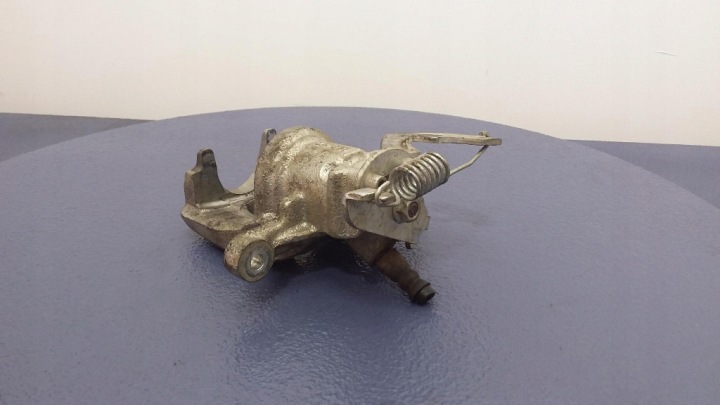 фото №5, Ford mondeo mk3 2.0 tdci суппорт тормозной зад правое 0204y01729b
