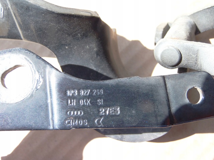 фото №8, Петли крышки багажника комплект 8p3827300 audi a3 8p 2.0 tdi 3 дверь lz9w