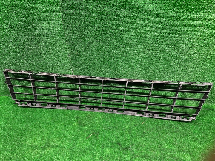 фото №10, Решётка бампера средняя renault clio iii рестайлинг 09-12r 2005952