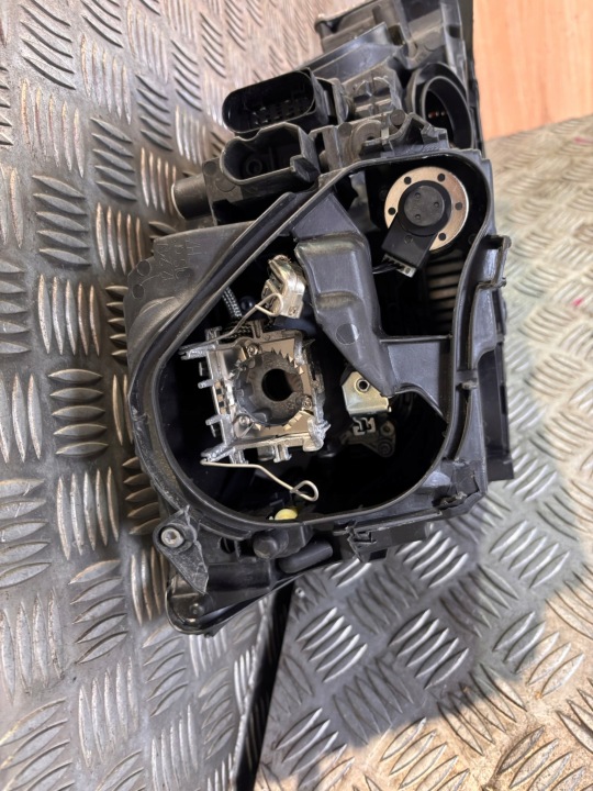 фото №11, Audi tt 8j 06-14 фара левая перед передняя повреждённая 1307022647