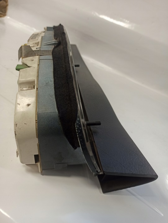 фото №14, Audi a6 c4 2.6 v6 прилади спідометр  eu 4a1919033hd