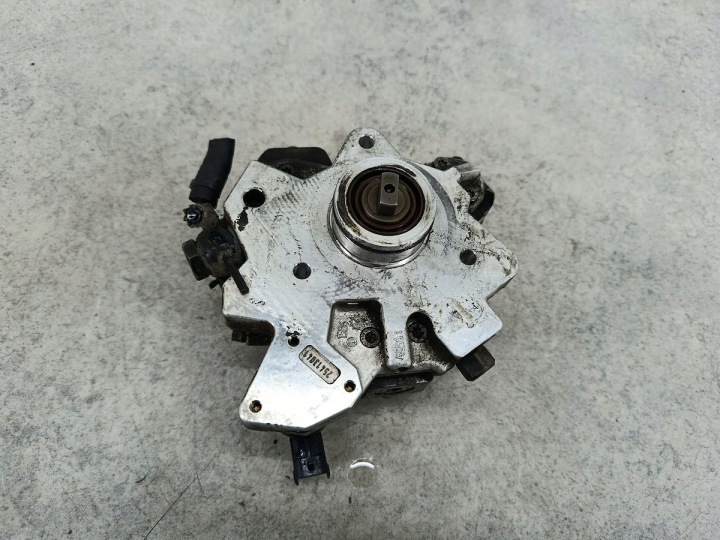 фото №9, Насос топливная рейка kia carens iii 33100-27400 0445010121 bosch 2.0 crdi