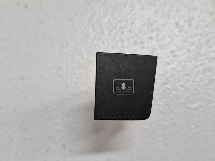 фото №1, Volkswagen passat b6 cc перемикач кнопка ролети 3c0959563