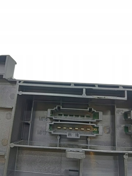 фото №12, Mercedes-benz ml w166 2014 рамка / модуль запобіжників