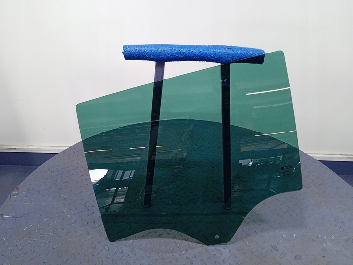 фото №1, Opel insignia b універсал скло двері зад ліва