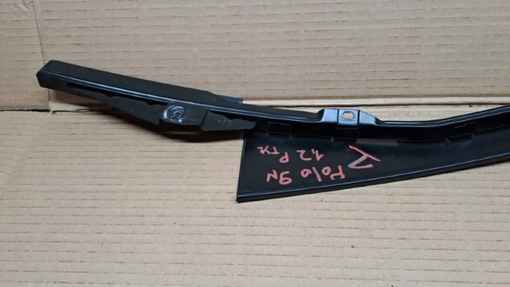 фото №7, Планка дверь 6q6839904r/s правый зад vw polo iv 9n