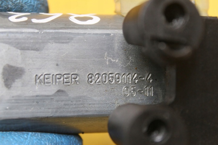 фото №8, Двигунчик сидіння лівий перед cls w219 0390203210