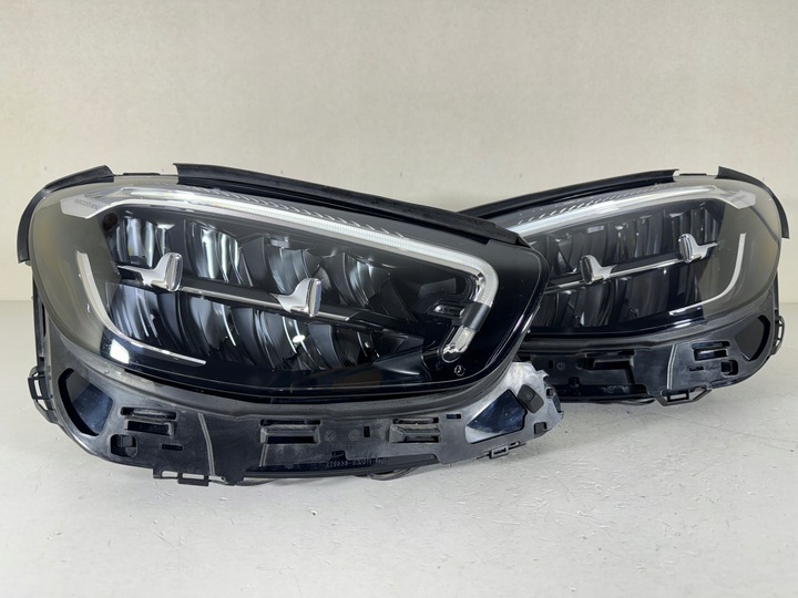 фото №1, Mercedes e-klasa рестайлінг w213 a213 повний led лампа ліва права перед фари