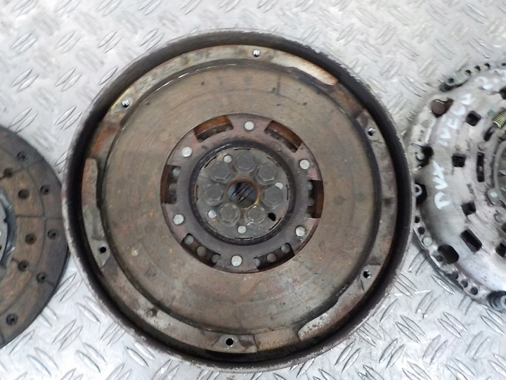 фото №6, Ducato 2.3 евро 6 180km сцепление комплектные двухмассовый маховик