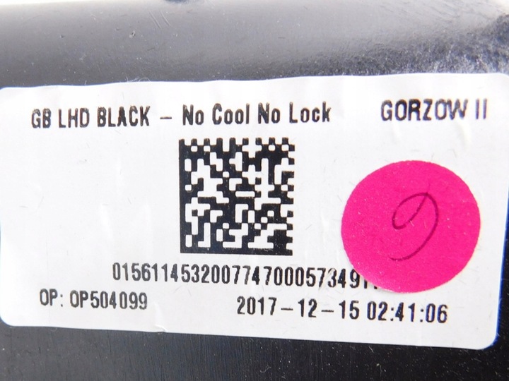 фото №8, Бардачок панелі пасажира - alfa romeo giulia eu