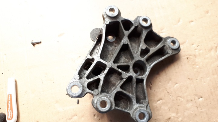 фото №6, S6 c7 4g a6 лапи кронштейн коробки 4.0 tfsi s7 4g