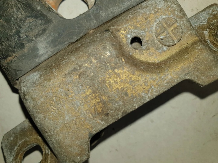 фото №7, Замок крышки багажника vw jetta ii 19e, 1g2, 165 443827563 1.6l бензин