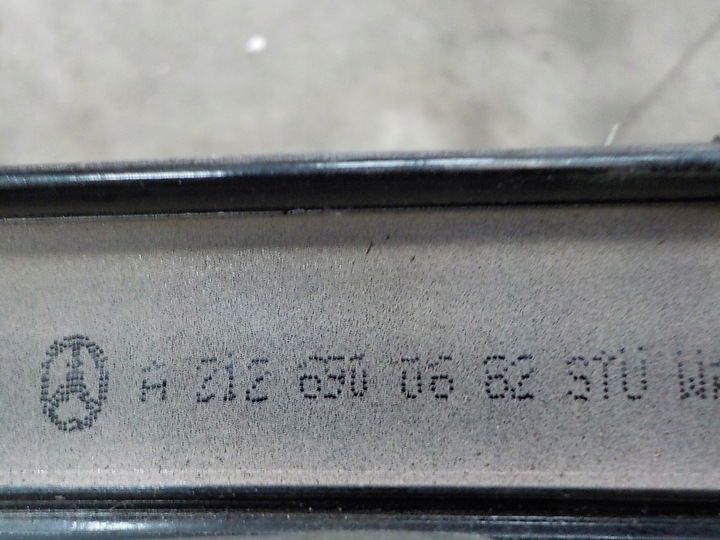 фото №8, E-klasa w212 планки крышные комплект