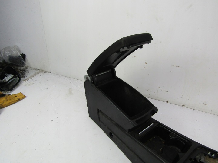 фото №6, Vw volkswagen passat b6 подлокотник консоль 05-09 универсал 3c0864207b