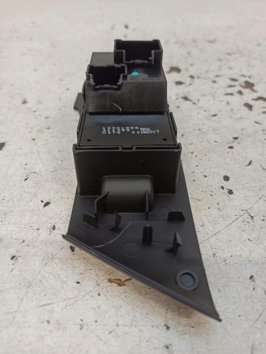 фото №11, Opel astra iv j панель стёкла правые перед 13301886