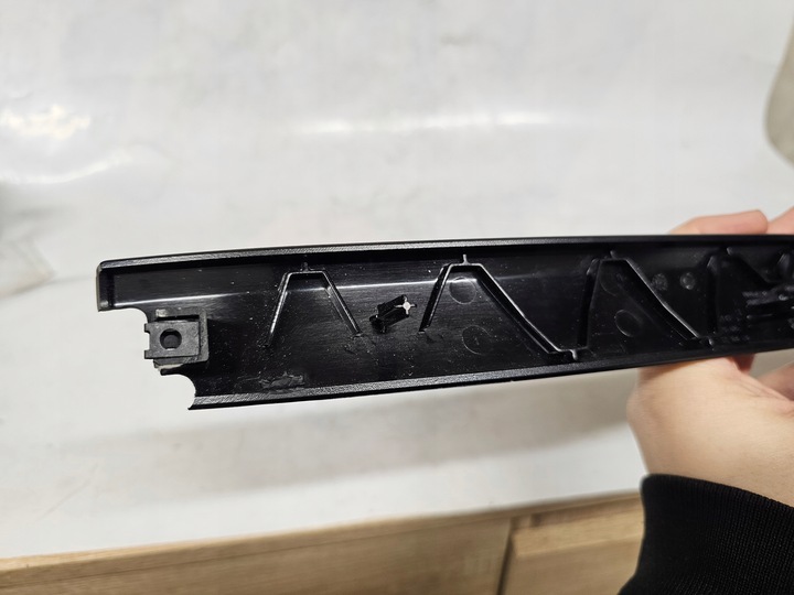 фото №9, Skoda octavia ii планка dekor панели консоли 1z1858418 ae df1