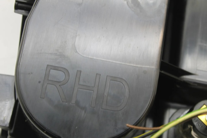 фото №7, Держатель na кружки land rover range rover evoque l538 08258005 33935078 2.2l
