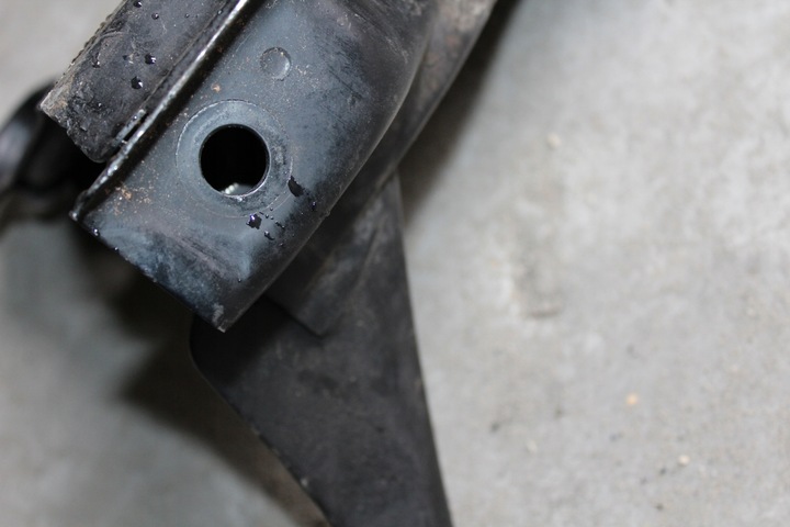 фото №14, Подвешивание подрамник тележка траверса колыбель yaris ii