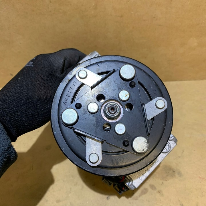 фото №7, Renault megane iv 1.5 dci синий компрессор компрессор кондиционера 926002410r