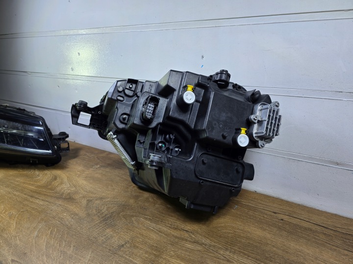 фото №9, Skoda karoq 57b рестайлінг фара передня передня права crystal lighting 57b941036b