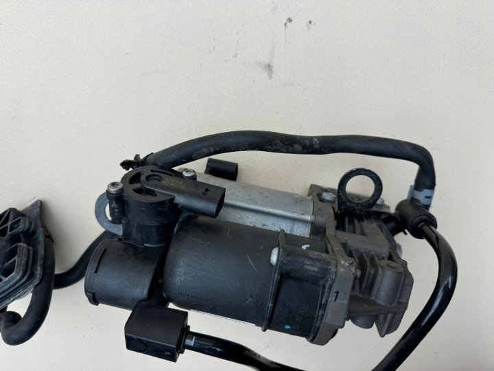 фото №11, Mercedes s класс w222 насос компрессор кондиционера подвески a2223200504