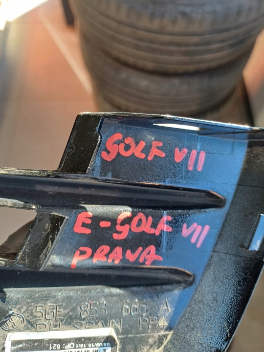 фото №8, Заглушка бампера перед передня права vw golf 7 vii e- golf 5ge853666a