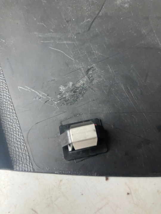 фото №5, Захист перегородка обшивка багажника правий зад 308 t9 sw 9810680877 застібки