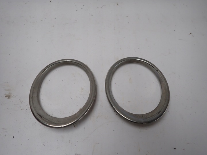 фото №1, Renault kadjar 15 -18 рамка хром галоген правая левая комплект