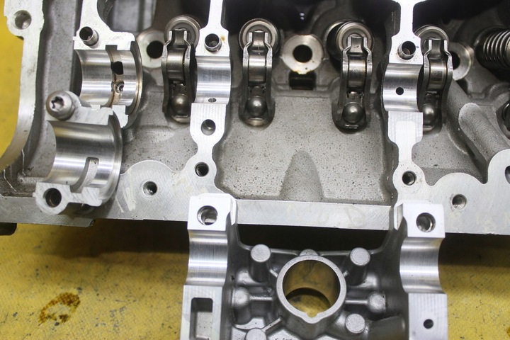 фото №6, Головка двигателя 1.2 b bmw f20 f55 f56 mini 7638314