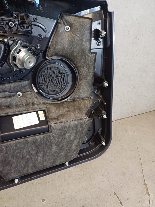 фото №8, Обивка дверь правые перед land rover discovery sport l550 nr. fk72-238a00