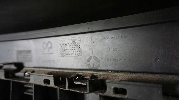 фото №16, Бампер перед переднее renault laguna 3 iii nv676 омыватель pdc 07-10 2007-