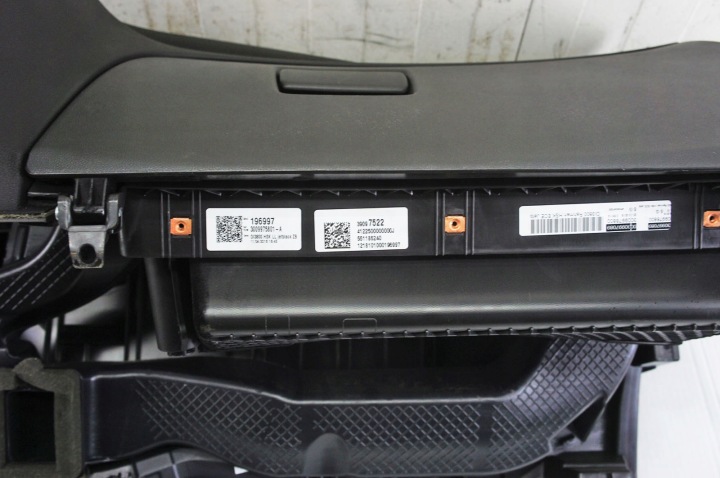 фото №8, Qr033 opel insignia b ^ торпедо капот pulpit консоль ar