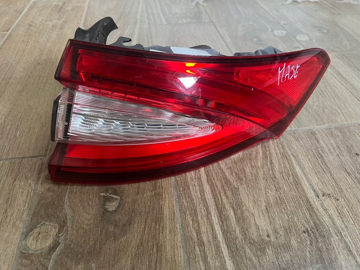 фото №1, Maserati levante лампа правые зад правая задняя led европа