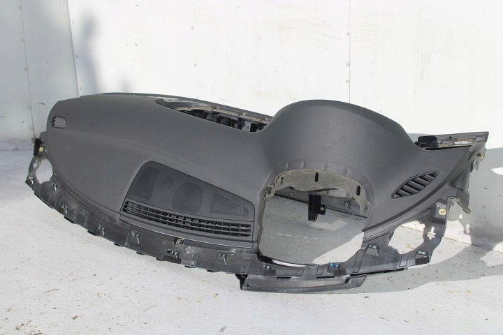 фото №9, Audi a6 консоль торпедо роздавальна капот 4g1857001e 4g1857001 pulpit head u