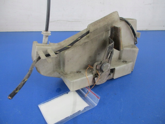 фото №6, Fiesta mk4 замок двері зад лівий 4pin+linka+ ручка