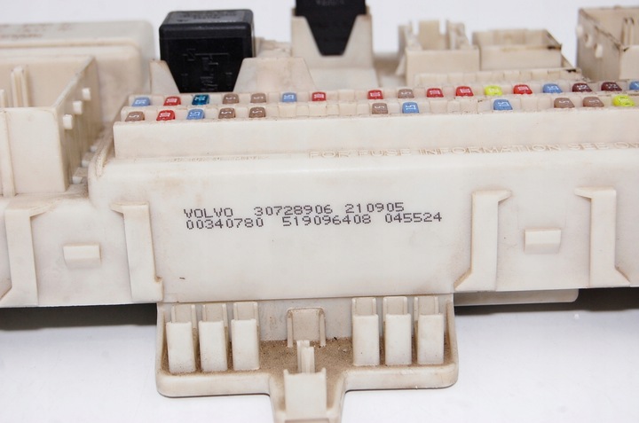 фото №2, Модуль cem коробка запобіжників volvo v50 30728906