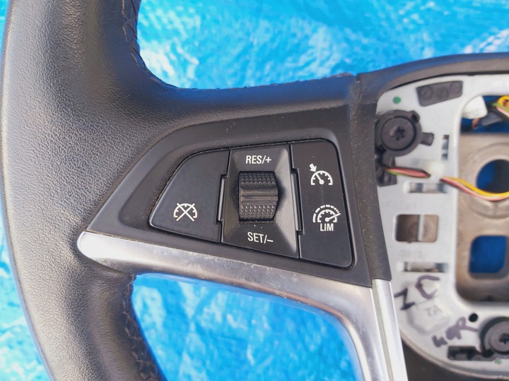 фото №10, Запчасти | zafira c astra j руль кожа 13351029