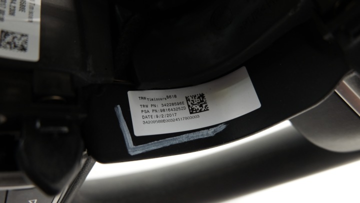 фото №15, Citroen c3 iii руль мультифункция 98164325zd