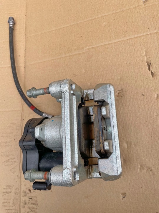 фото №4, Kia ev6 77km супорт гальмівний зад лівий