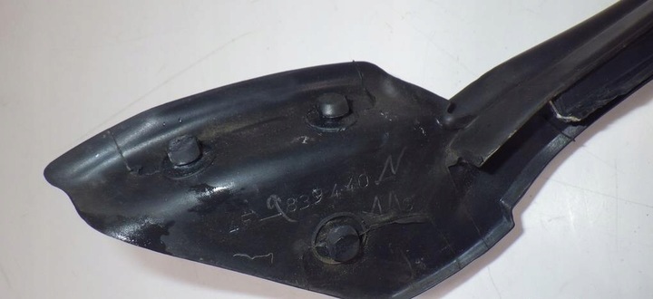 фото №10, Прокладка стёкла правый зад 4f9839440n audi a6 c6 s6