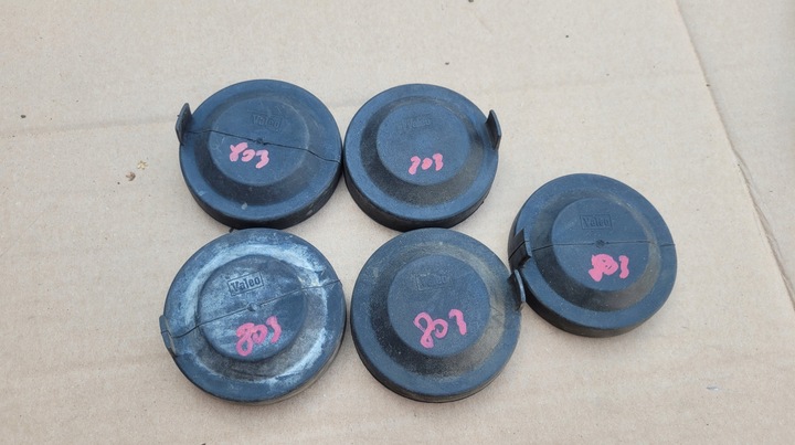 фото №1, Ковпачок заглушка фара лампи valeo berlingo 08- megane iii golf vi