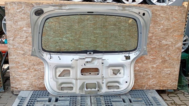 фото №13, Задняя крышка багажника citroen xsara picasso ezrc 02r